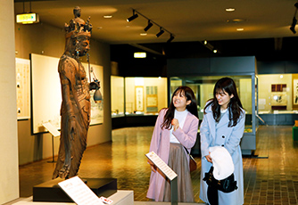 和歌山市立博物館。6部門で和歌山市の歩みを紹介